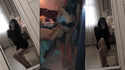 對着鏡子和男朋友做愛，被他後入
