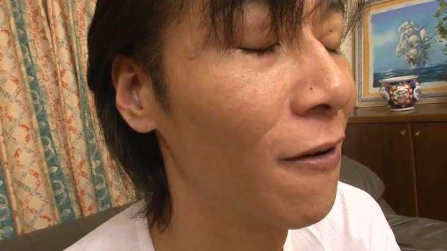 穴穴 AV 