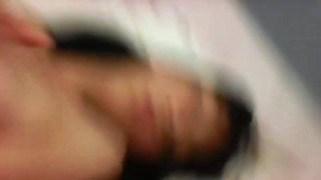 亲妹妹自慰给我看看 (Part 2) 