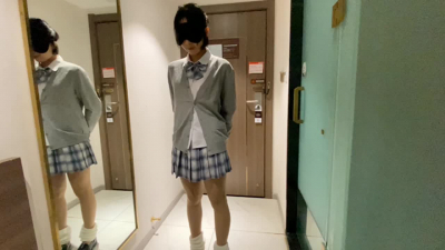 約00後JK裙嬌羞學生妹