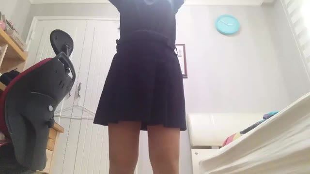 房間自拍脫衣露奶掰穴