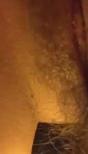 29歲少婦給同事帶綠帽子，晚上寂寞難耐，非要自慰拍給我看
