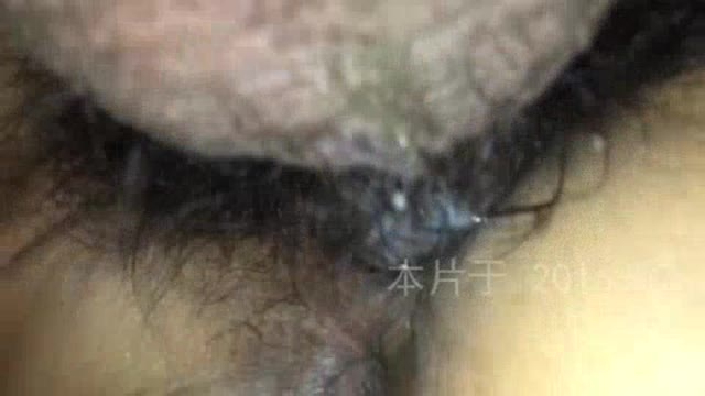 老婆上位自搖....阴道里的肉都插出來了 