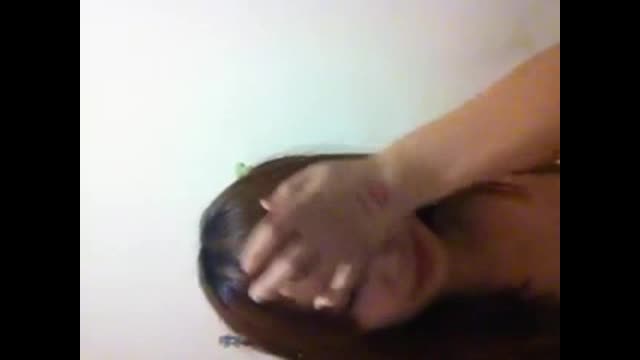 广东大奶学生妹，自摸视频小露脸 简介有福利 91认证 