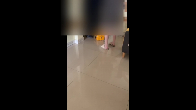 工人在門口她在吃雞巴 結尾内射