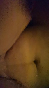 夫妻自拍，滿足不了的淫婦