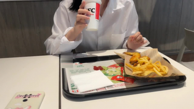 kfc搭讪，跟老公打電話一直騙！真正綠帽