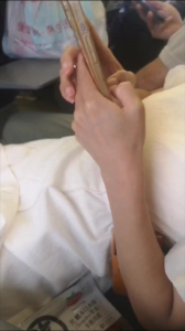 千裏送逼老婆被陌生2單男内射