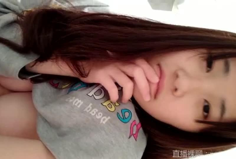 新婚大喜發現豪乳伴娘新郎原來有一腿趁沒人激情啪啪