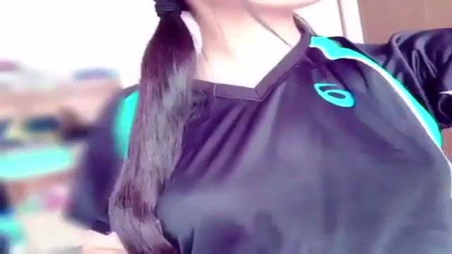 露奶自拍04