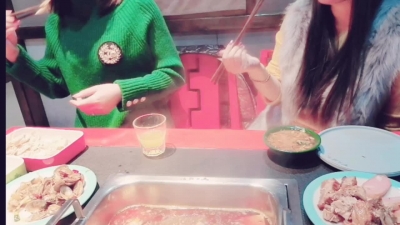 送女友閨蜜回家，帶到賓館被操