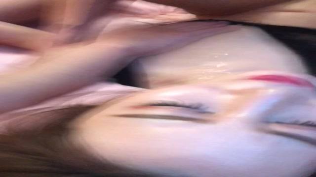 网红张一彤 