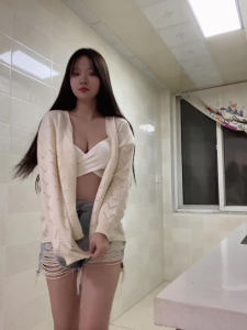 真實清純反差母狗自慰