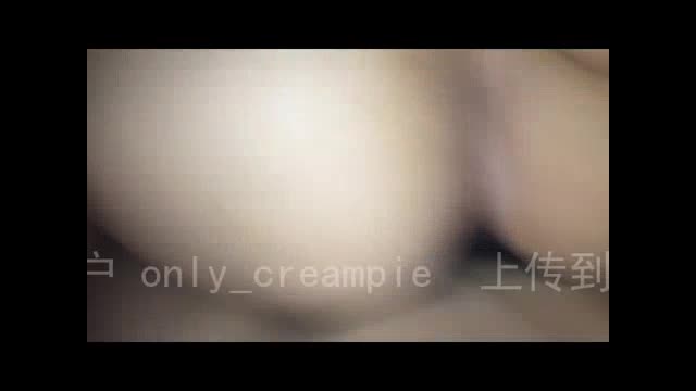 后入悄悄摘套，半外射半内射（1分钟手势验证） 