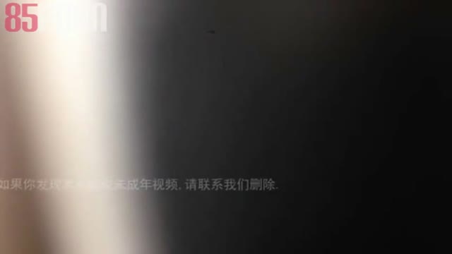 台灣高鐵廁所自拍-好刺激 