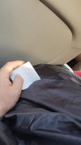 在小區停車場媳婦給撸太爽了（申請邀請碼）