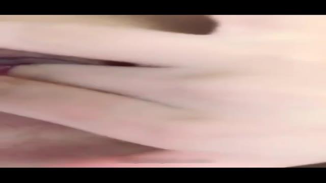 騷貨女仆自慰洗澡等吃雞
