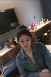 約的大學生