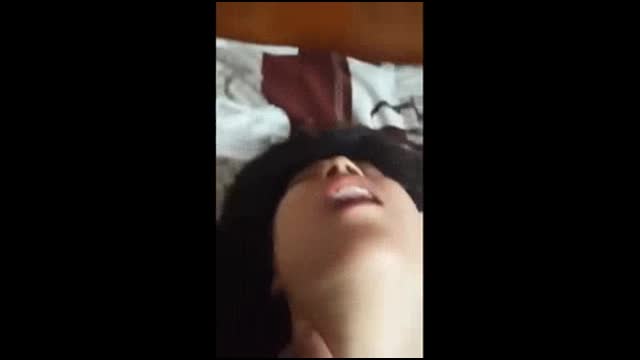 骚女潮吹，淫语不断 