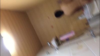 在朋友家操他老婆  露臉