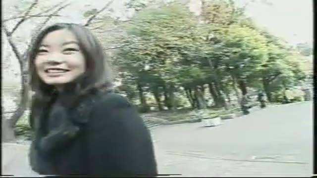 真的好像台灣某街頭藝人 