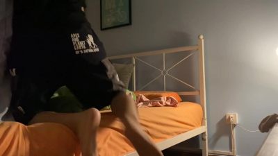 上床直接撲倒完美身材極品女友狠狠抽插