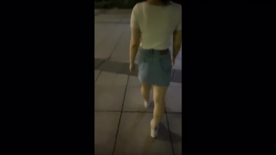 公園撩美乳少婦，完美身材，直接帶去開房