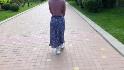 公園搭讪鄰居少婦，直接帶去開房