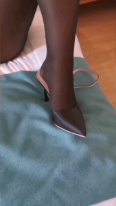 長春3P加炮擊黑絲熟女
