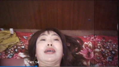 足療紅裙子輕熟女