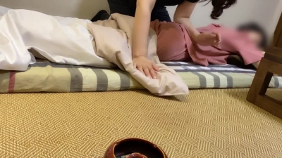 在按摩院發情的已婚少婦，按完摩直接開操