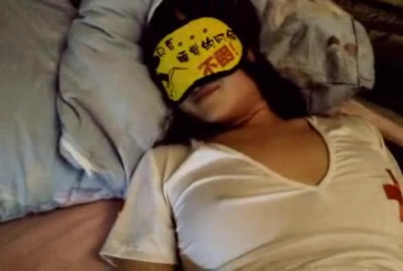亞洲護士學生妹自拍想要肛交但太緊於是狂入到爽