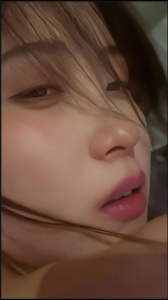 顔值完美的小女友，很反差的女神