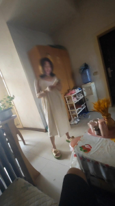 0351少婦家裏幹她，女上位，人白皮膚好