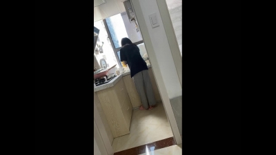 在少婦家吃飯，趁老公去上班了操她（憑收藏截圖可進福利群！）