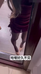 操老師，你輕點，我女er還在睡jiao，我怕我叫出來