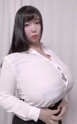 核彈級巨乳