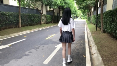 推薦00年jk女神，叫聲太大了，讓人受不了