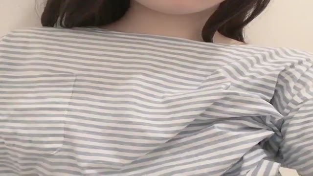 偷偷的在家摸摸