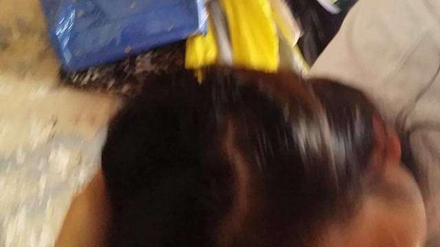 香港少女食大腸 
