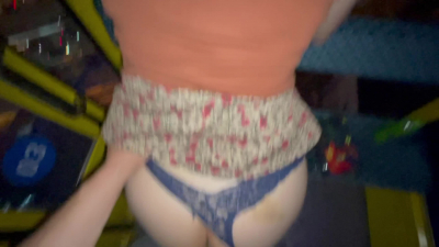 【bbdog】175美腿少婦摩天輪野戰！短裙丁字褲就是方便扒開就幹！