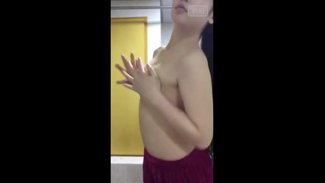 打完人就脫 霸凌女孩 