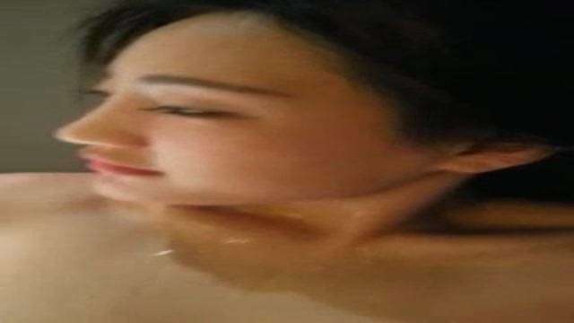 露臉漂亮小騷貨 