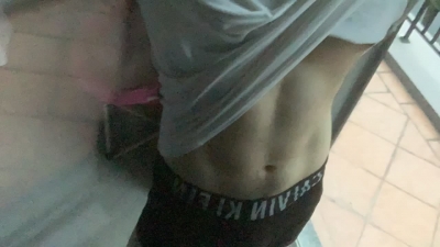 98弟弟 後入抽打大姐姐屁股 續集