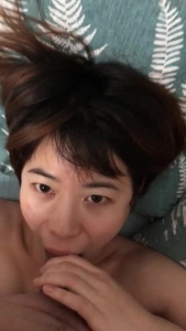 短發氣質反差女