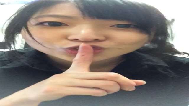 前一陣子很紅的  2 