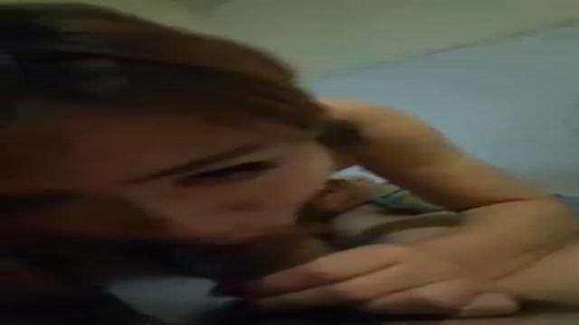 90后金发美女口爆 