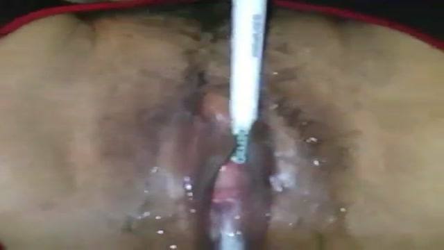 用自动牙刷自慰 喷水又流白浆 