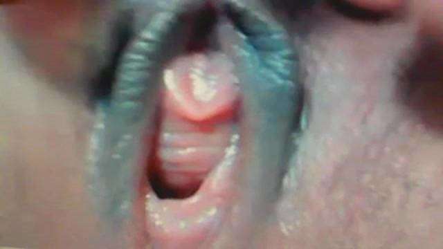 玩弄小穴 