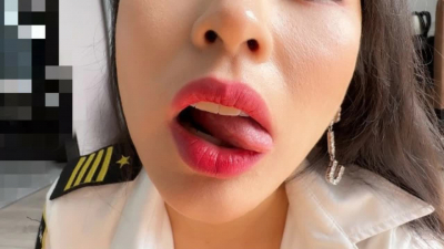 媽滴！不射算我輸，戴耳機觀看，叫床好銷魂，這才是操B
